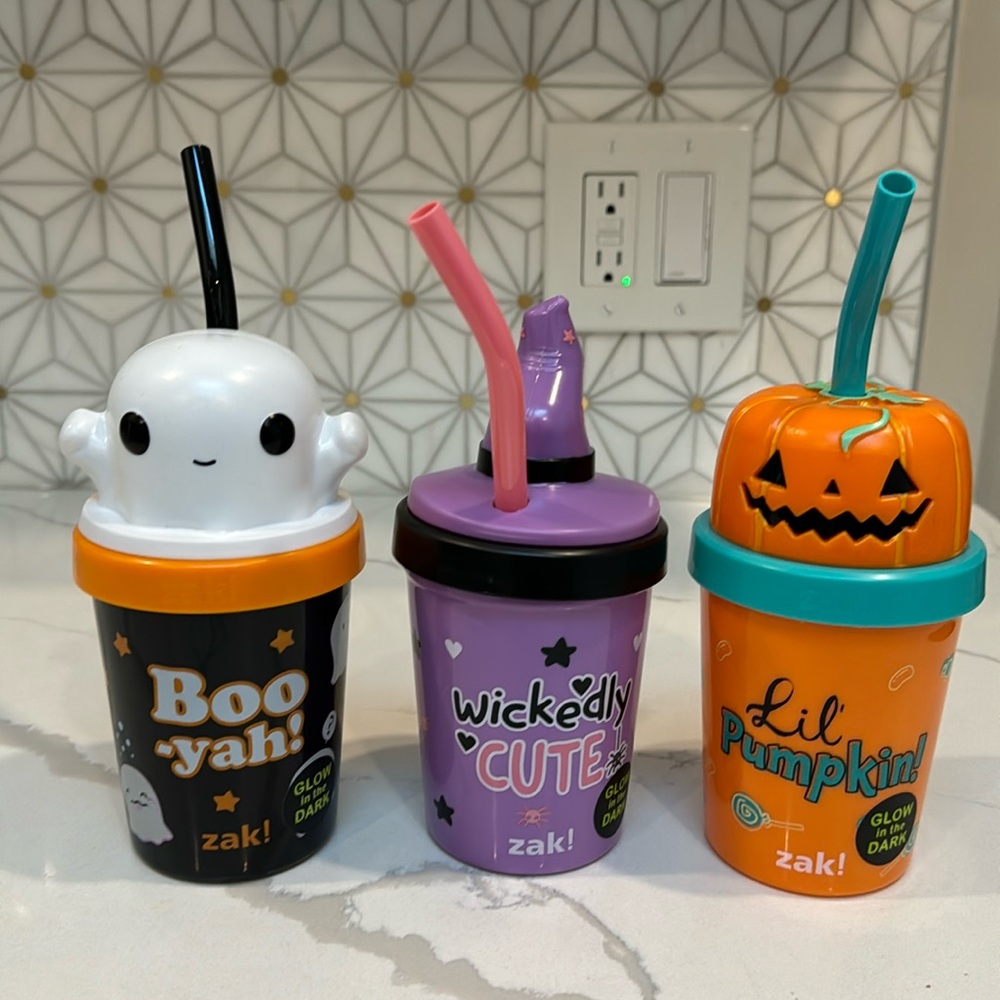 Zak Glow in the dark Halloween Cups